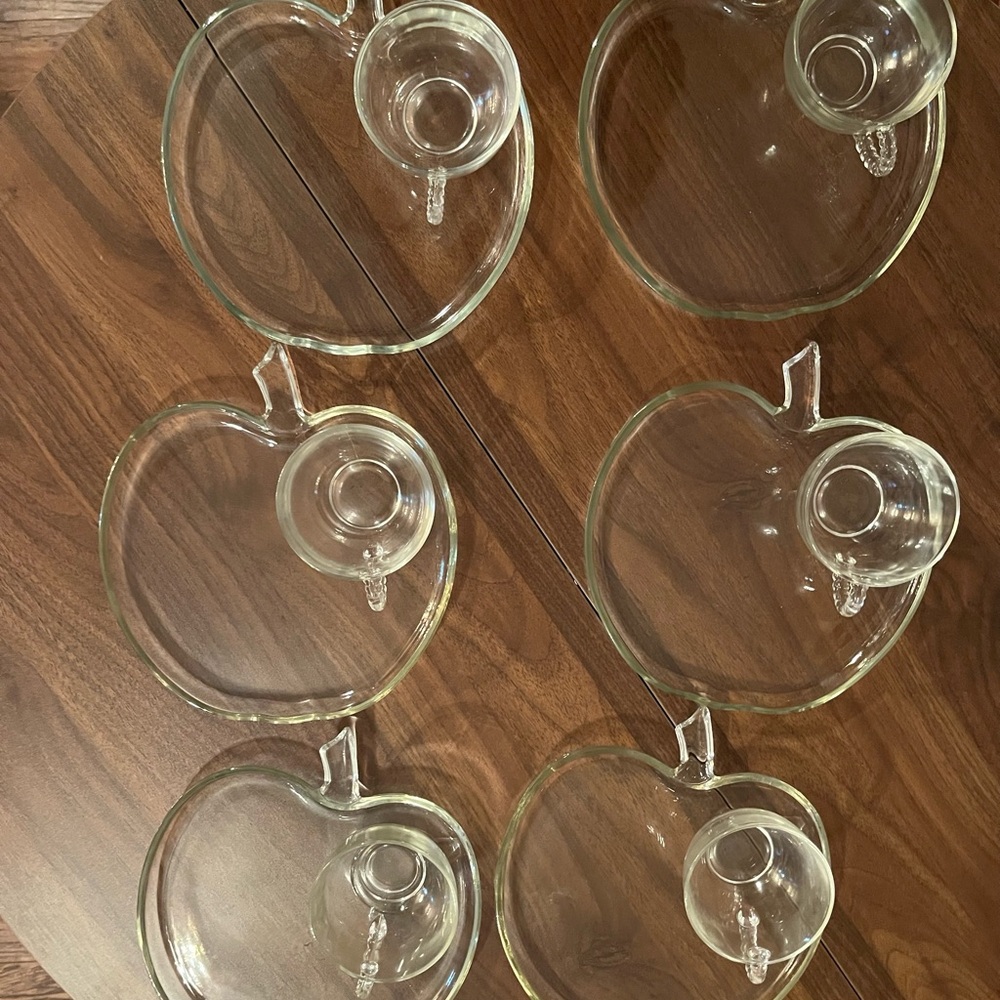 Orchard by Hazel-Atlas Clear Glass Apple-Shaped Snack Plates and Cups Set of 6